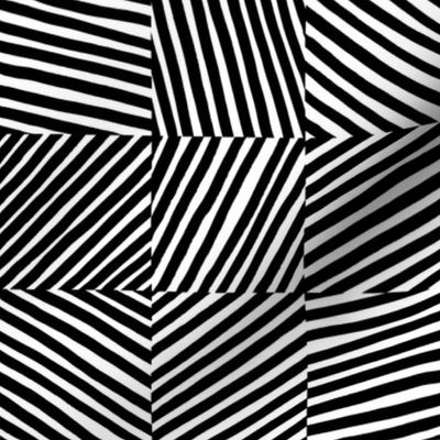 stripes memory – black white
