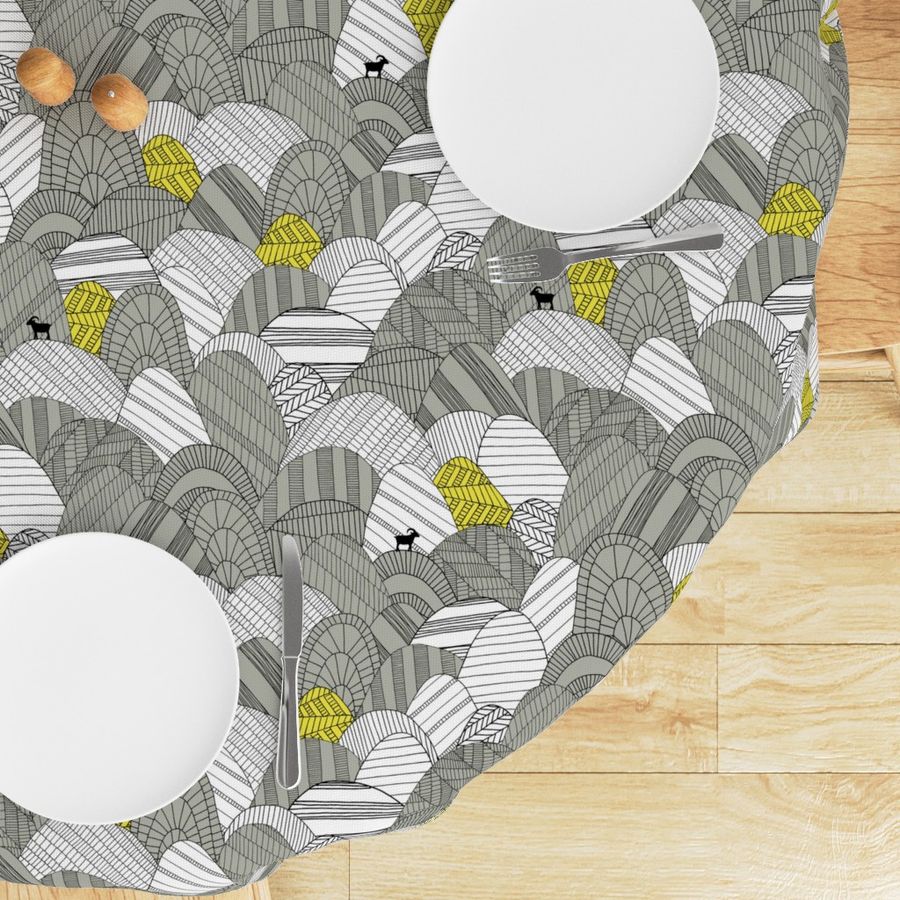 HOME_GOOD_ROUND_TABLE_CLOTH