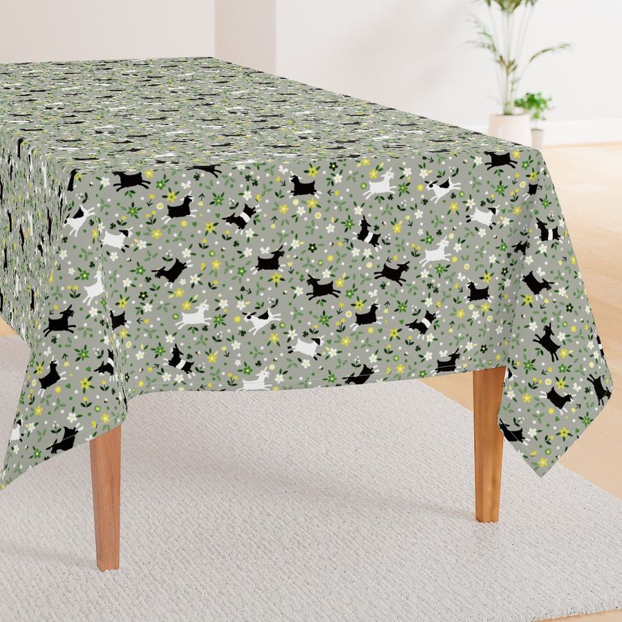 HOME_GOOD_RECTANGULAR_TABLE_CLOTH