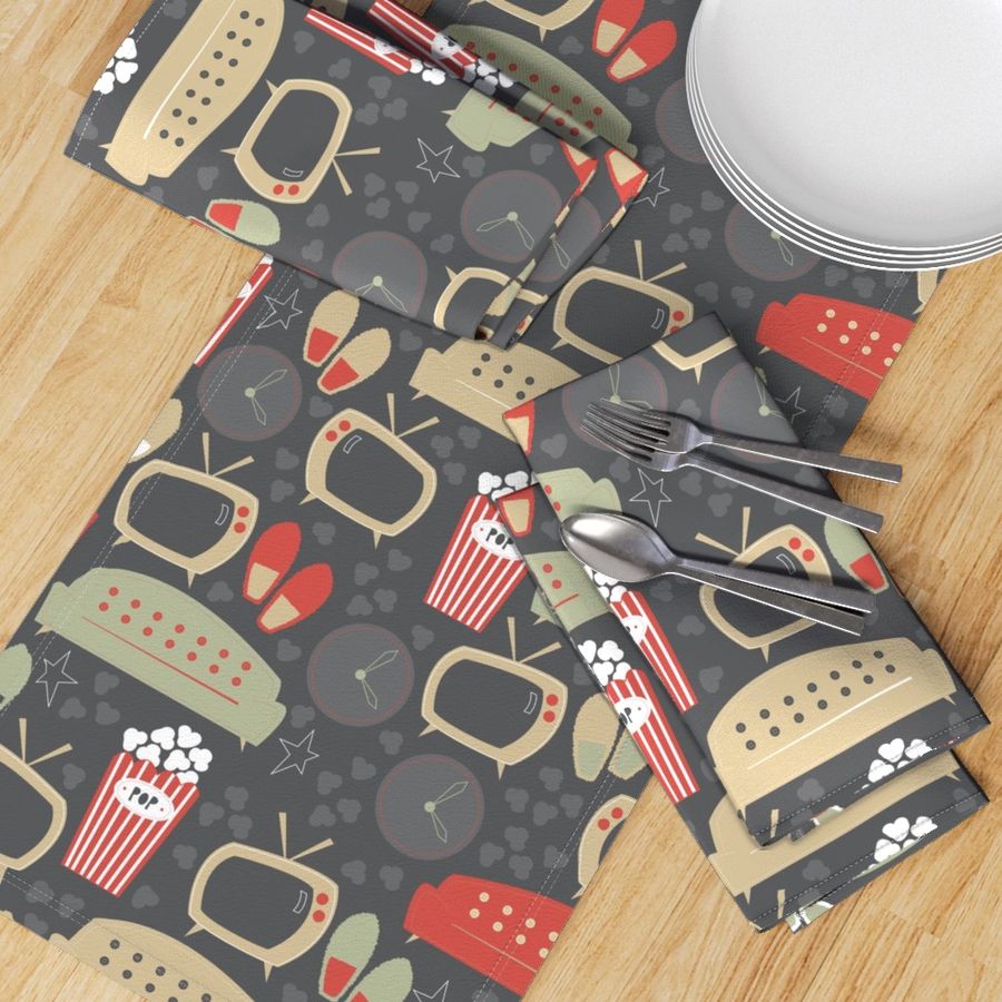 HOME_GOOD_TABLE_RUNNER