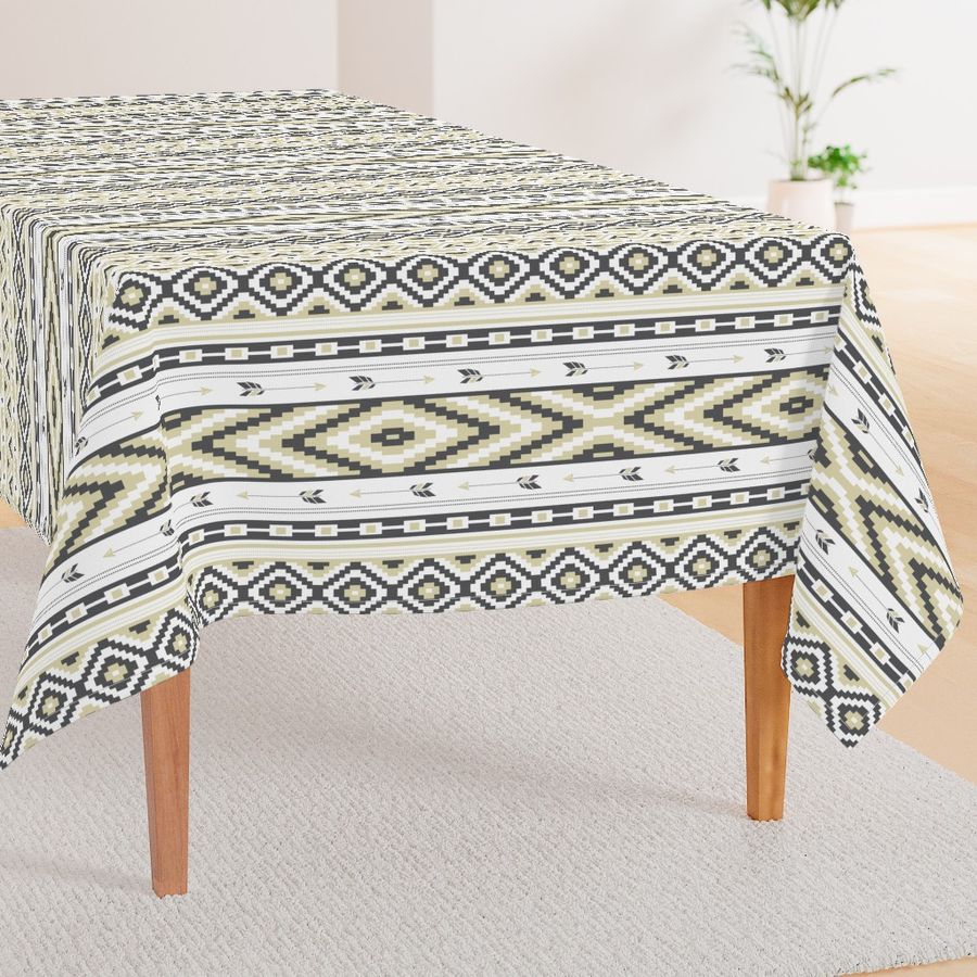 HOME_GOOD_RECTANGULAR_TABLE_CLOTH