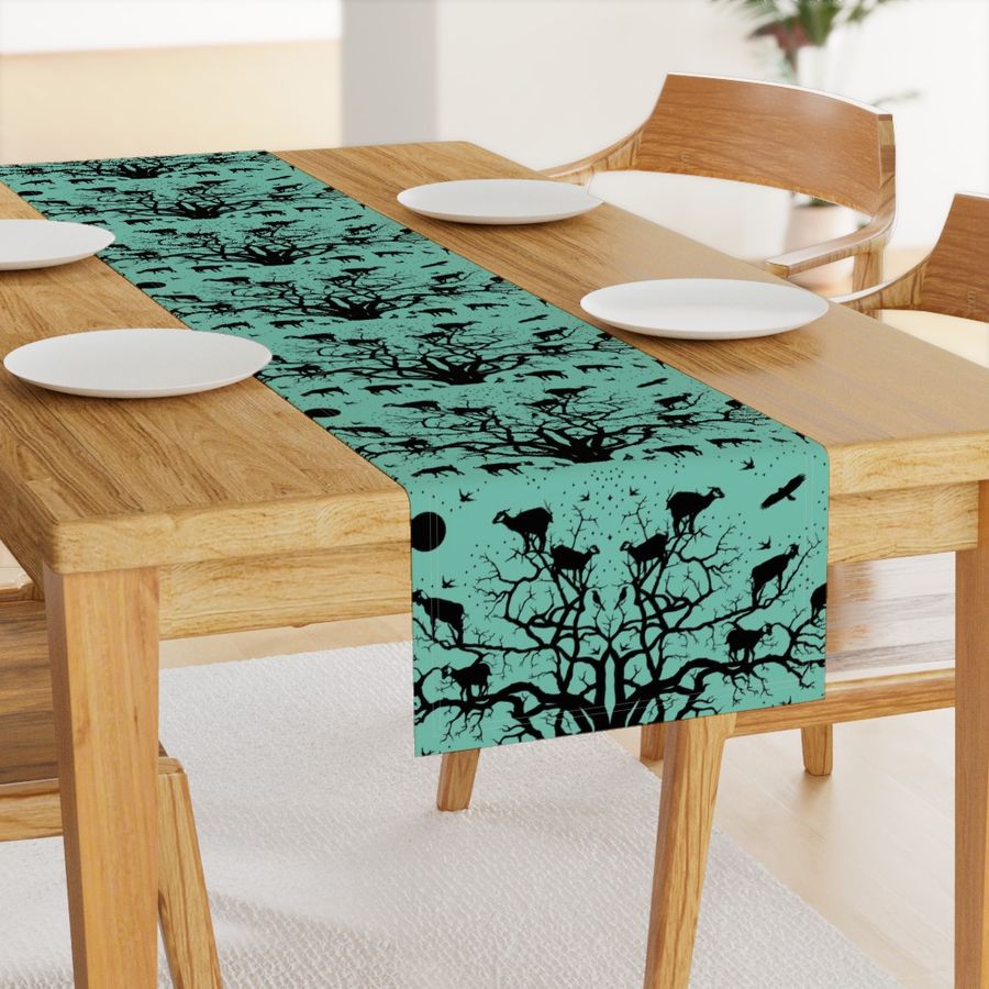 HOME_GOOD_TABLE_RUNNER