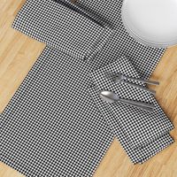 Houndstooth black and white