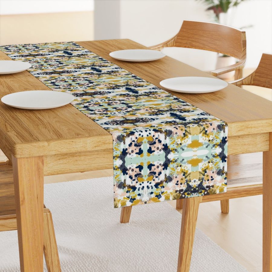 HOME_GOOD_TABLE_RUNNER