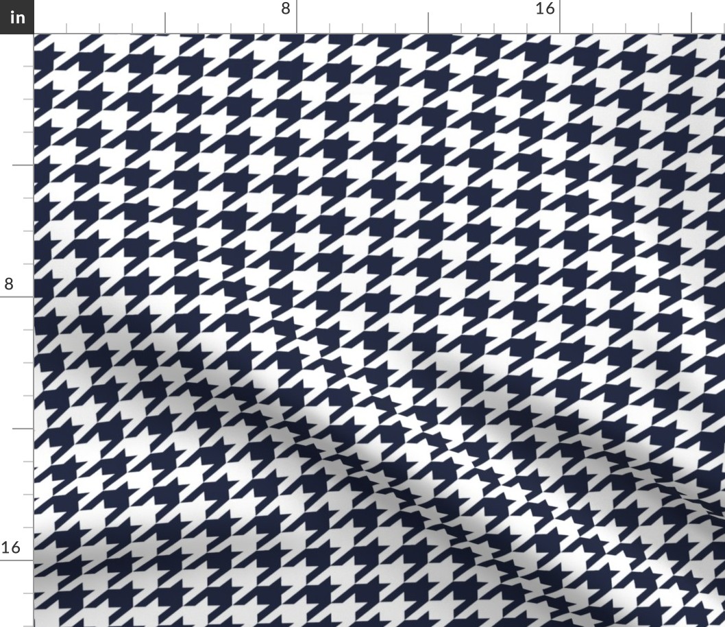 Holmes Houndstooth in atlantic and white