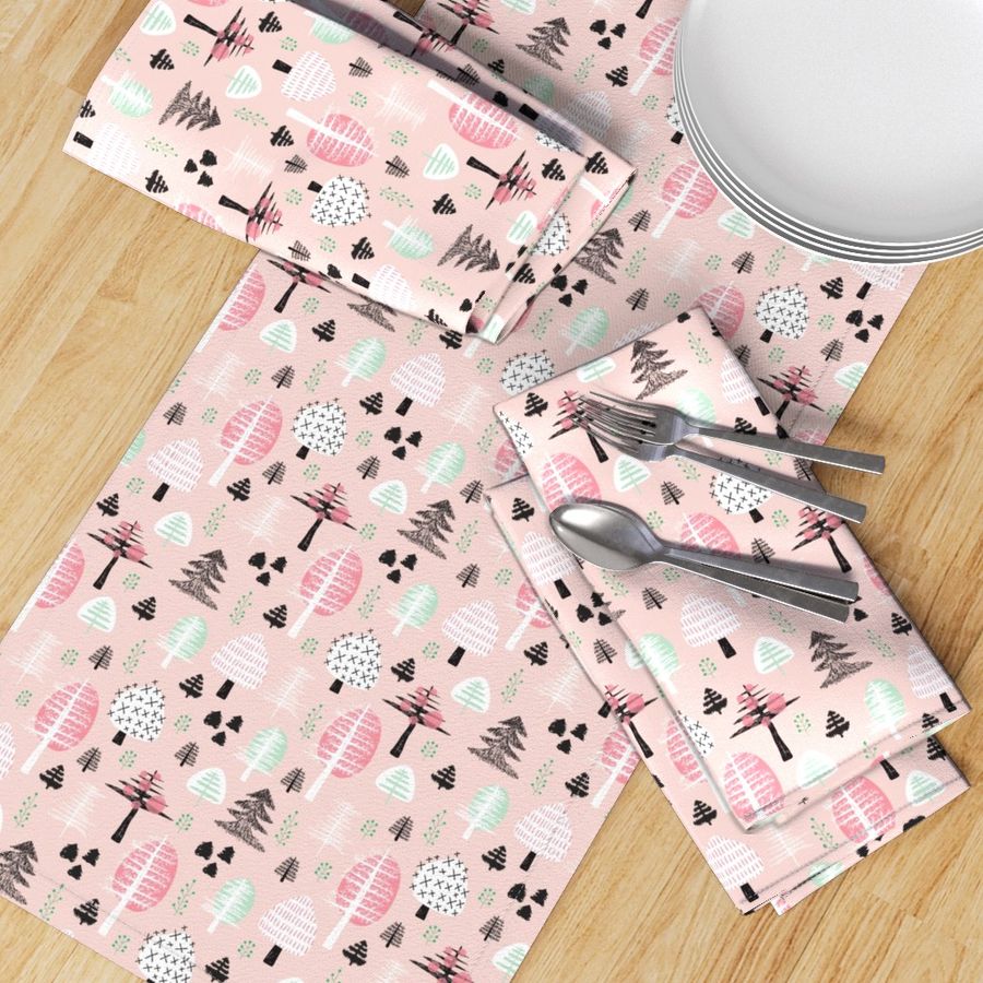 HOME_GOOD_TABLE_RUNNER