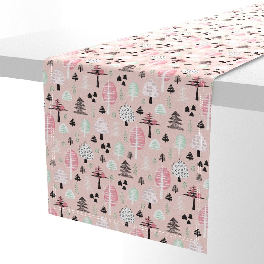 HOME_GOOD_TABLE_RUNNER