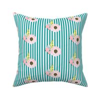 Single flower with stripes - light pink and turquoise