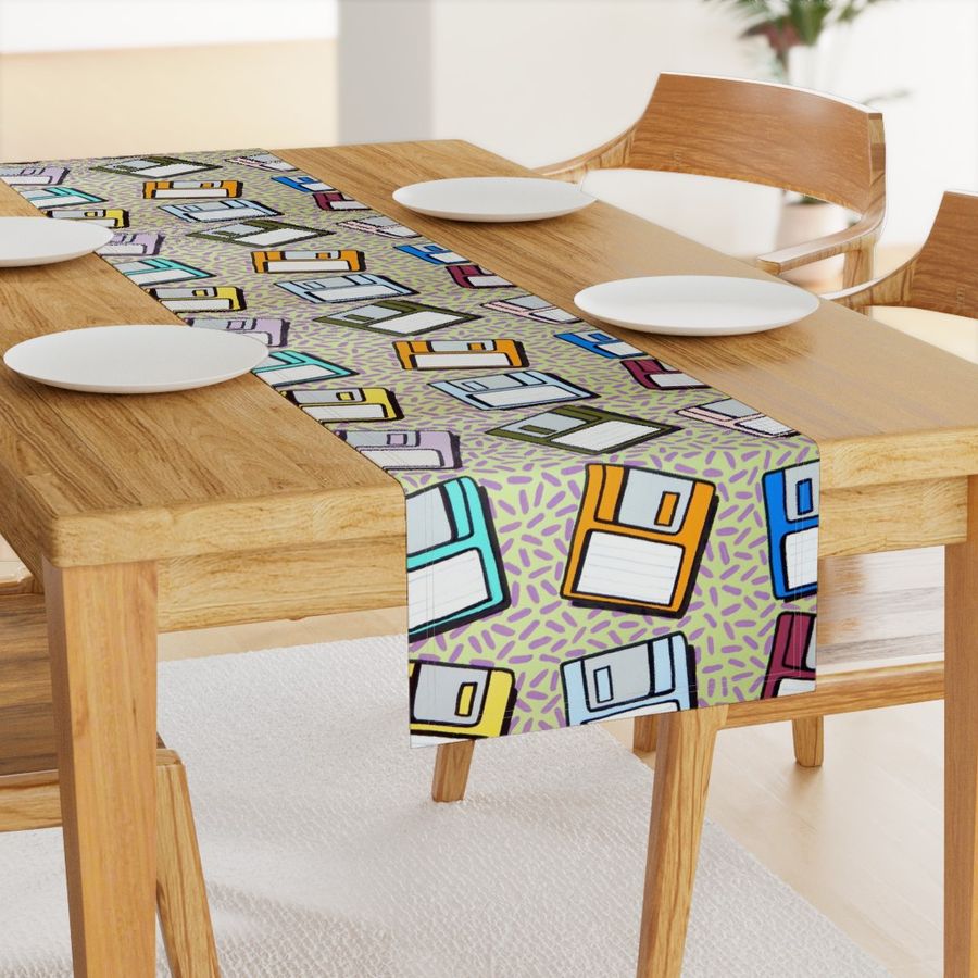 HOME_GOOD_TABLE_RUNNER