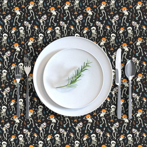 HOME_GOOD_RECTANGULAR_TABLE_CLOTH