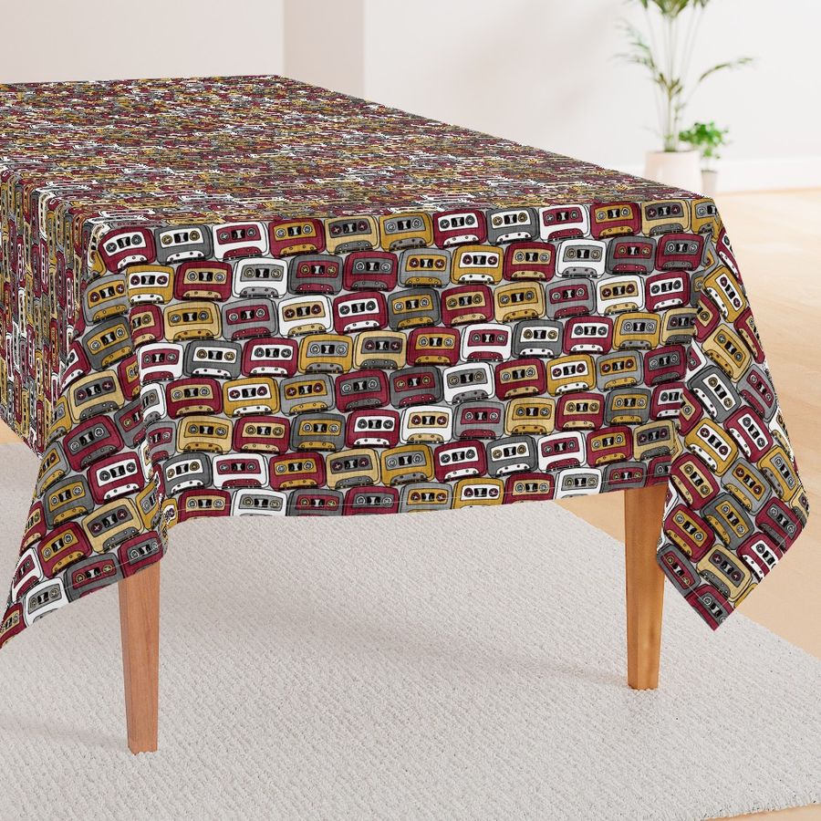 HOME_GOOD_RECTANGULAR_TABLE_CLOTH