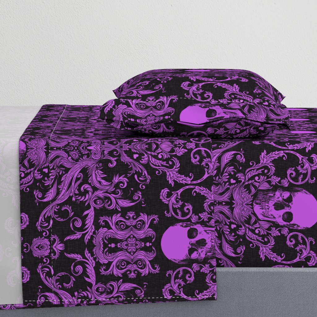 Dread Damask / Livid Purple 