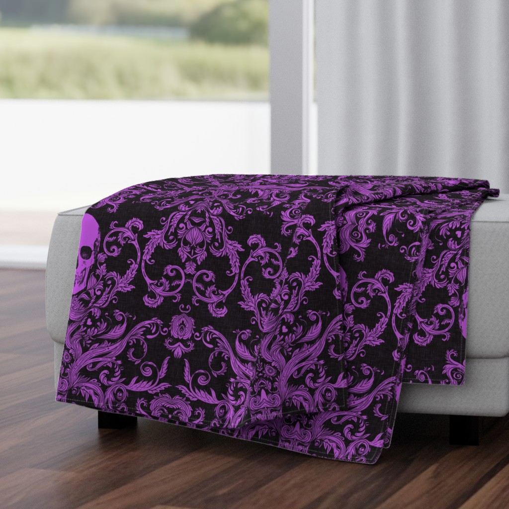 Dread Damask / Livid Purple 