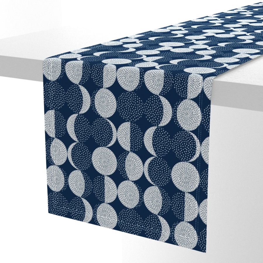 HOME_GOOD_TABLE_RUNNER