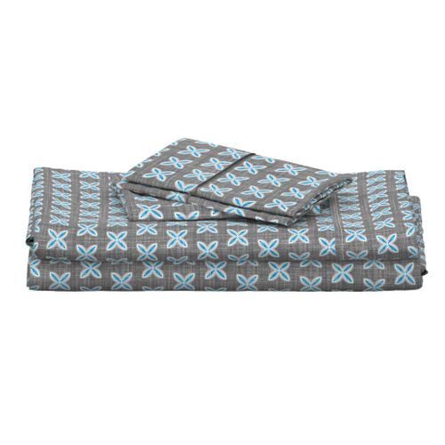 Faux linen cuatro floral blue and gray 