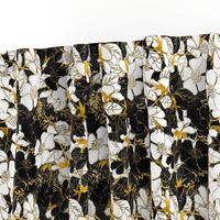 Watercolor Roses Floral in gold and black