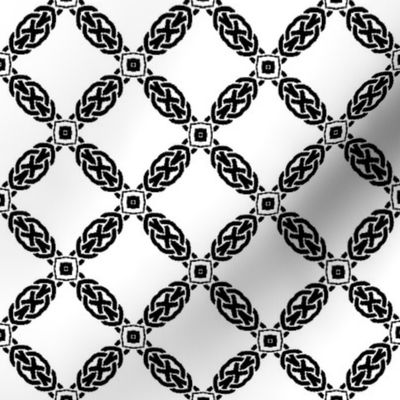 Celtic Knots Lattice in Black and White