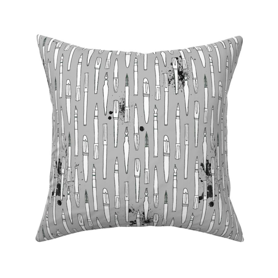 HOME_GOOD_SQUARE_THROW_PILLOW