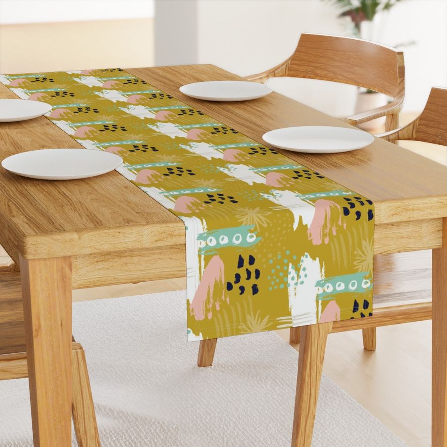 HOME_GOOD_TABLE_RUNNER