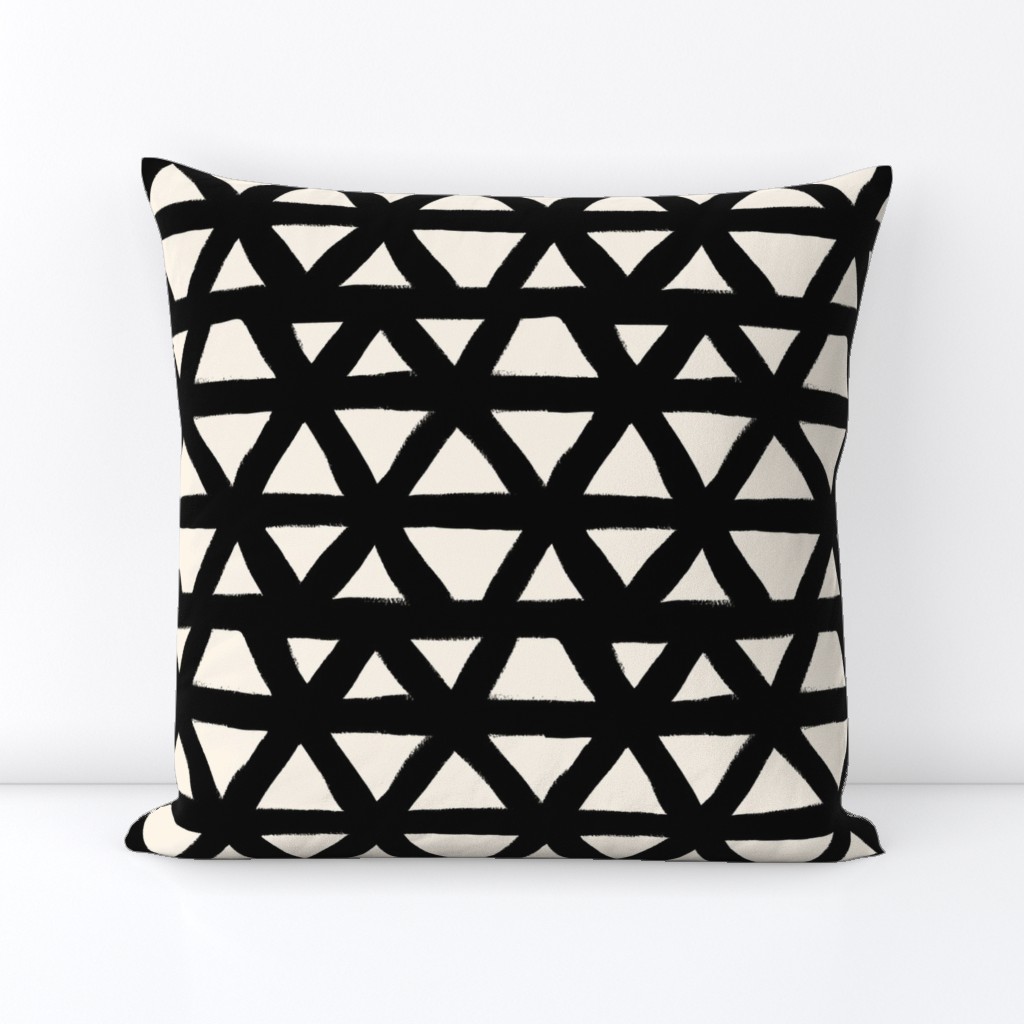 Black and White Triangle Geometric