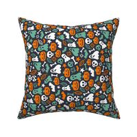 Halloween Retro Pattern Ghosts Pumpkins Skulls Bones Bats