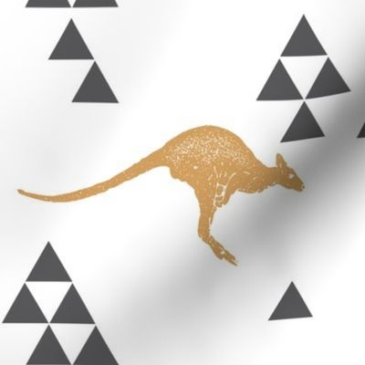 Geometric Kangaroo in Gold