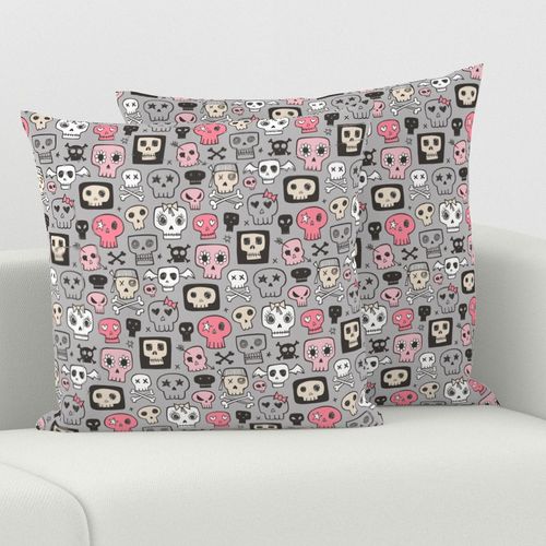 HOME_GOOD_SQUARE_THROW_PILLOW