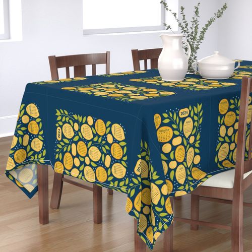 HOME_GOOD_RECTANGULAR_TABLE_CLOTH