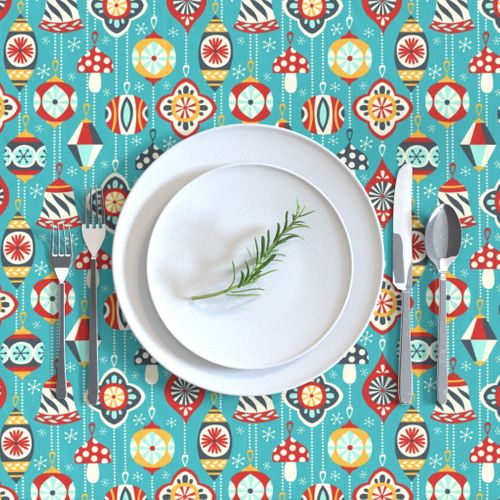 HOME_GOOD_RECTANGULAR_TABLE_CLOTH