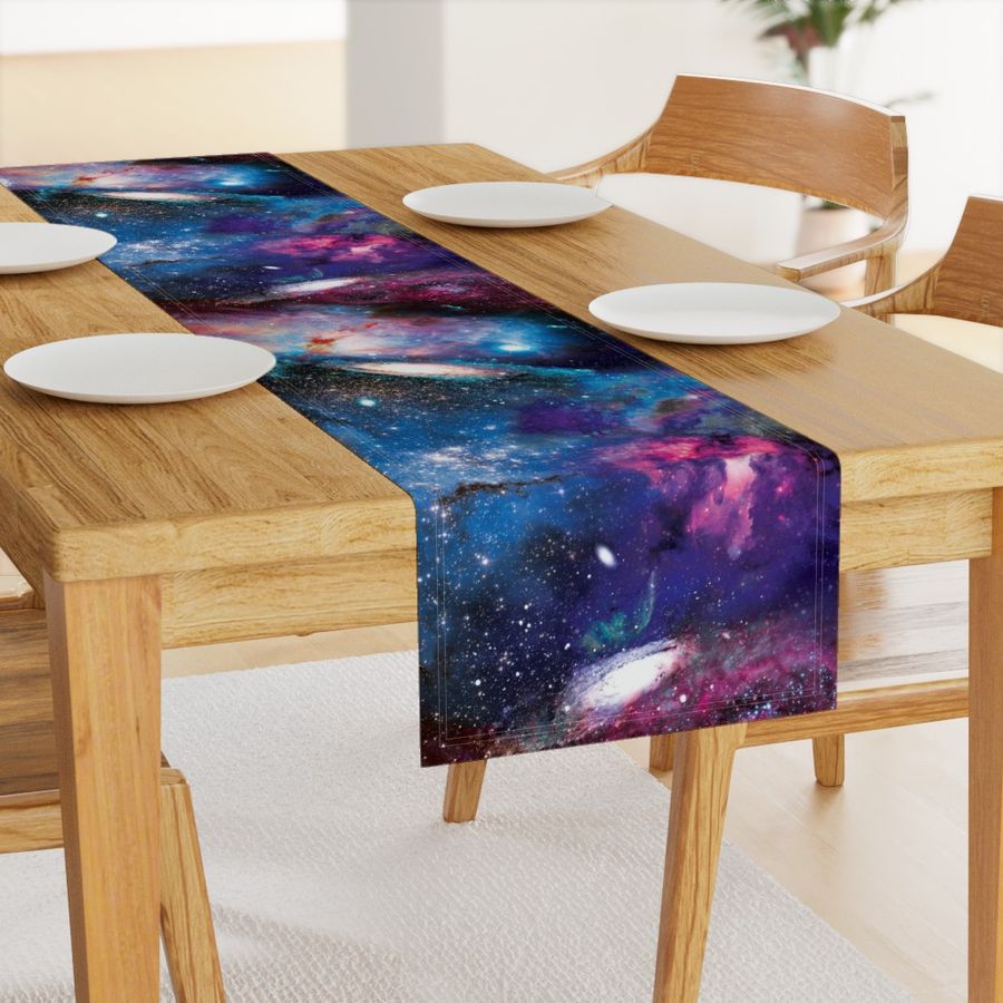 HOME_GOOD_TABLE_RUNNER