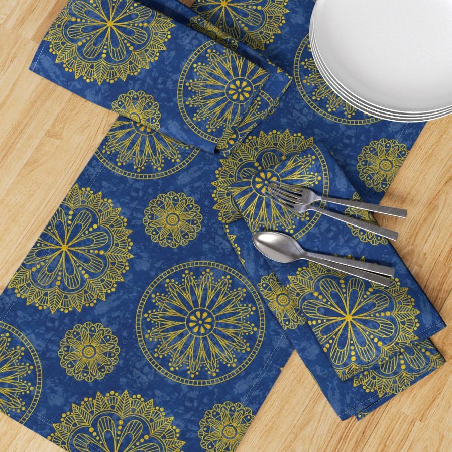 HOME_GOOD_TABLE_RUNNER