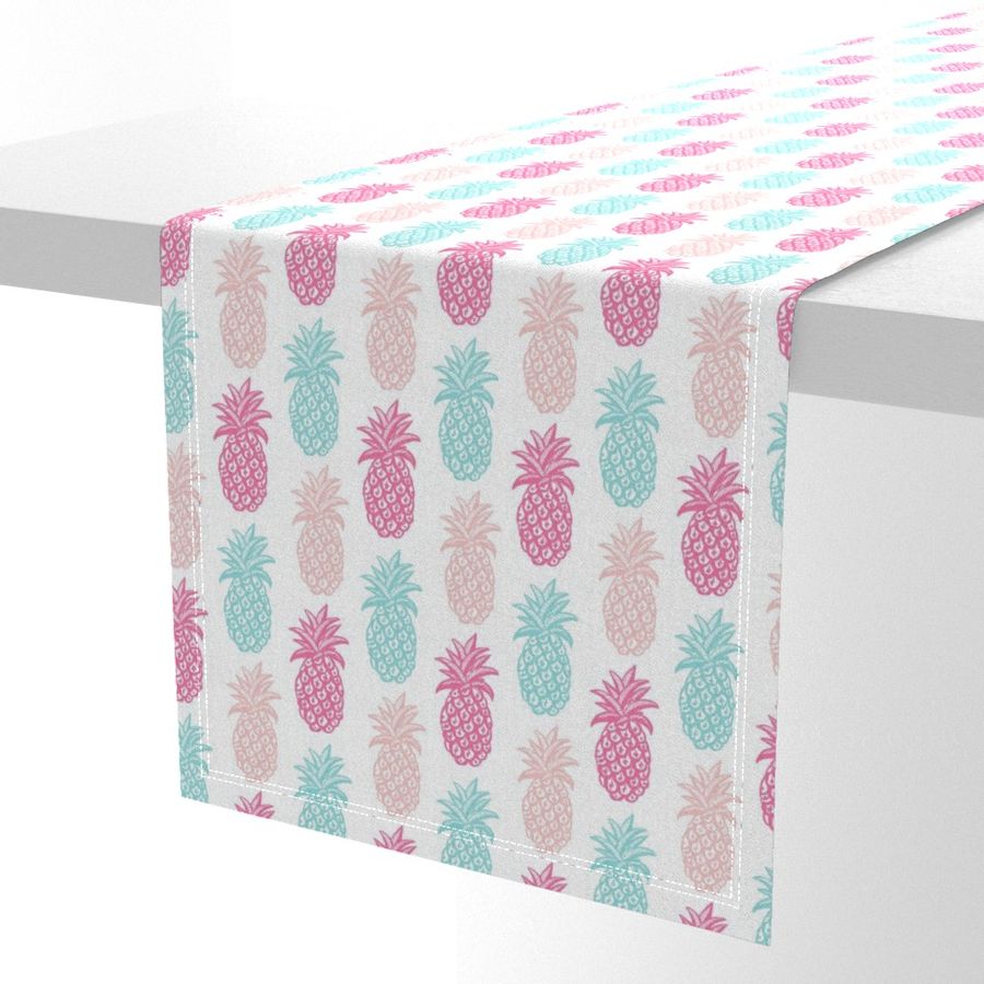 HOME_GOOD_TABLE_RUNNER