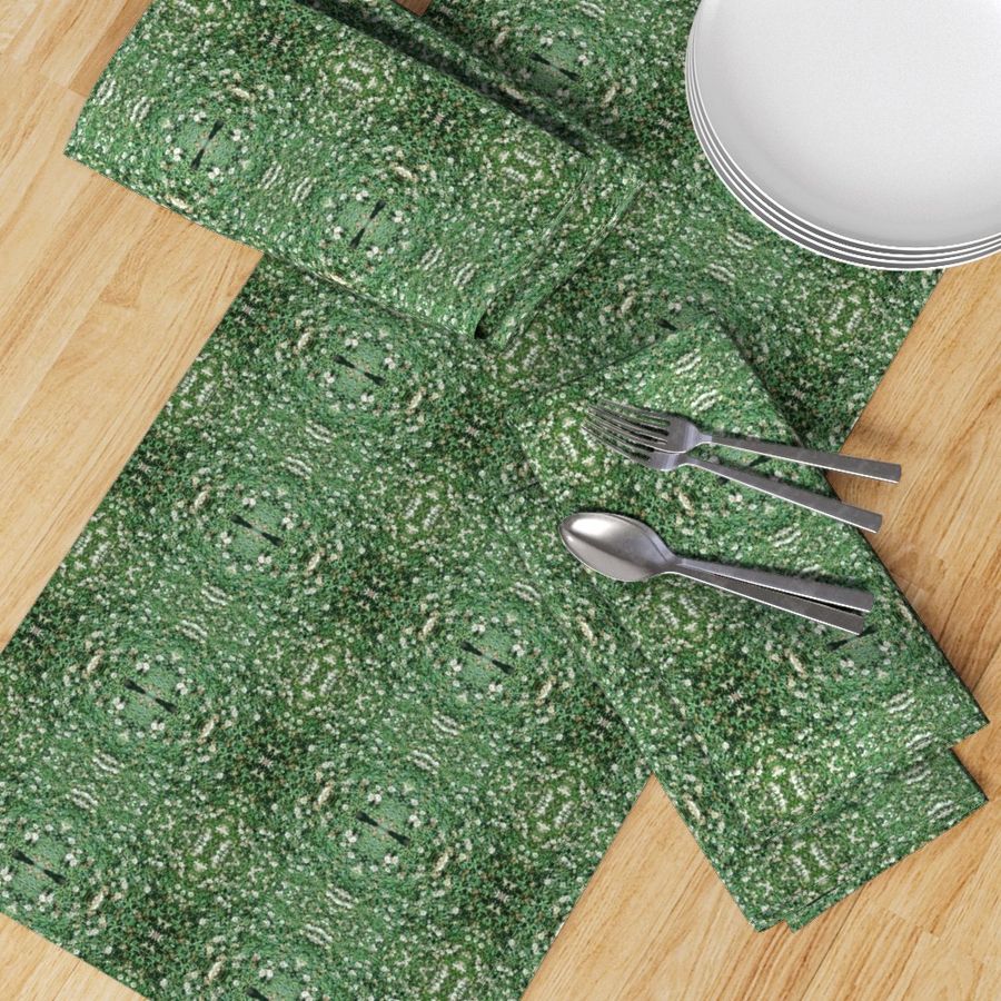 HOME_GOOD_TABLE_RUNNER