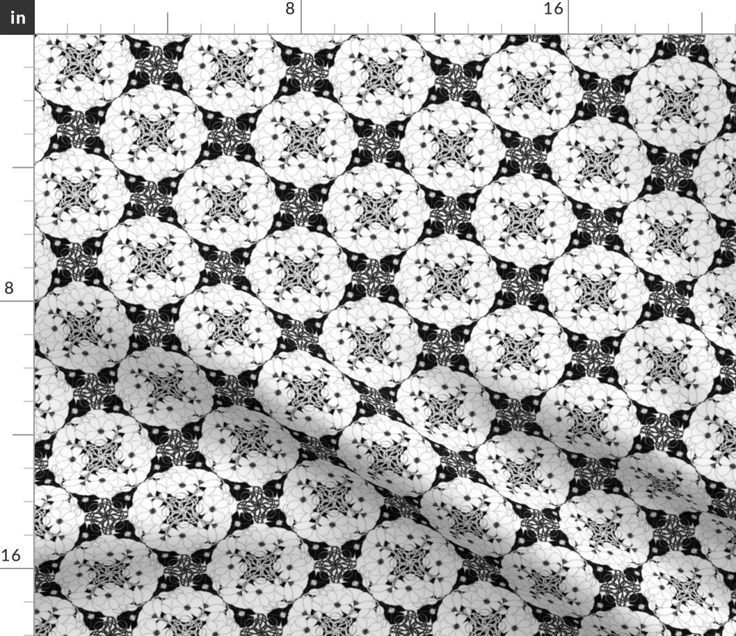 POPPY_mandala_black_and_white