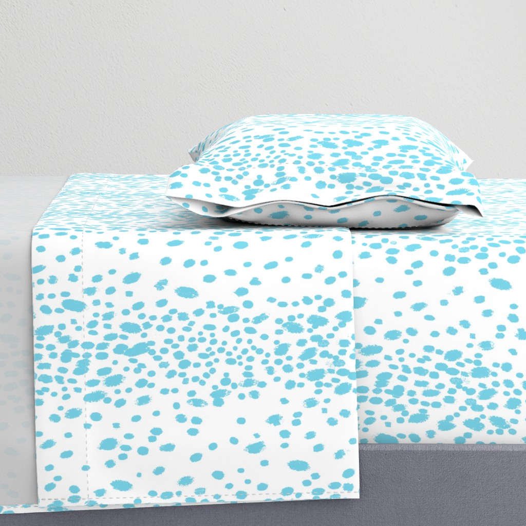 Dots in turquoise