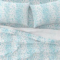 Dots in turquoise