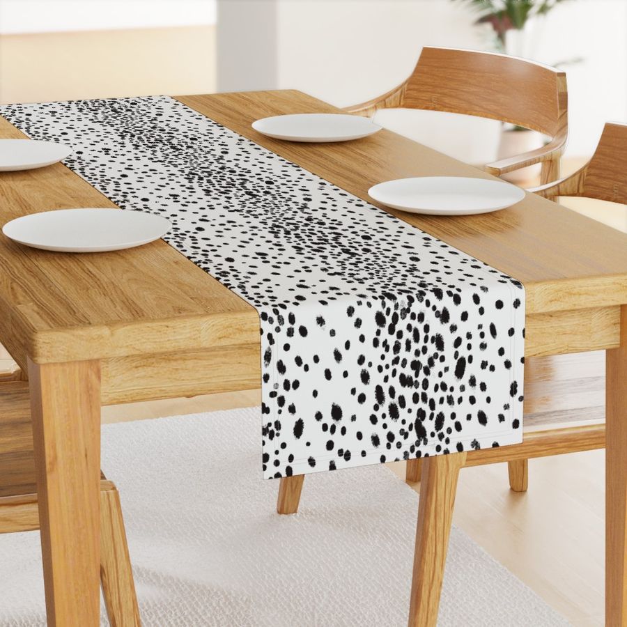 HOME_GOOD_TABLE_RUNNER