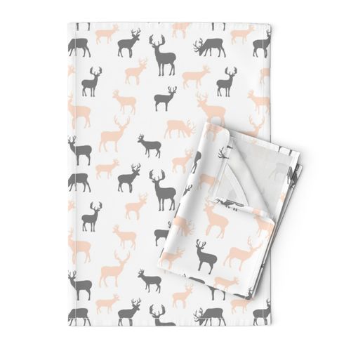 Light_Blush_and_Gray_Deer_Roamimg