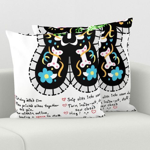 HOME_GOOD_SQUARE_THROW_PILLOW