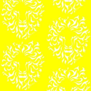 Kei Vahns  yellow lion print