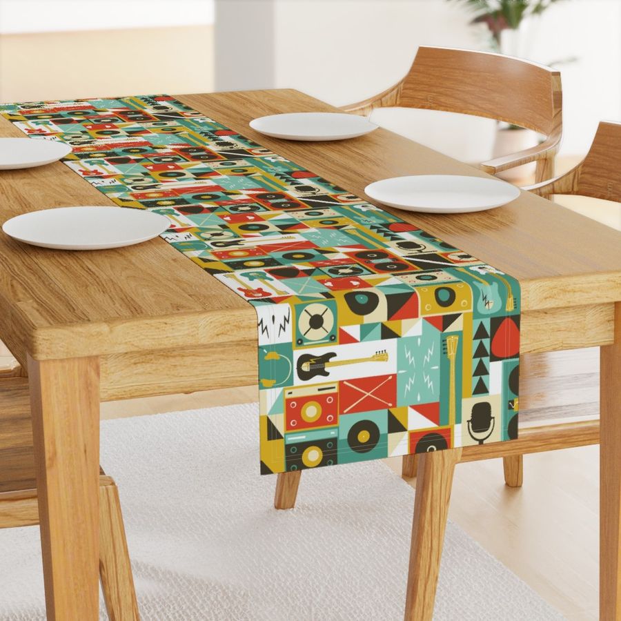 HOME_GOOD_TABLE_RUNNER