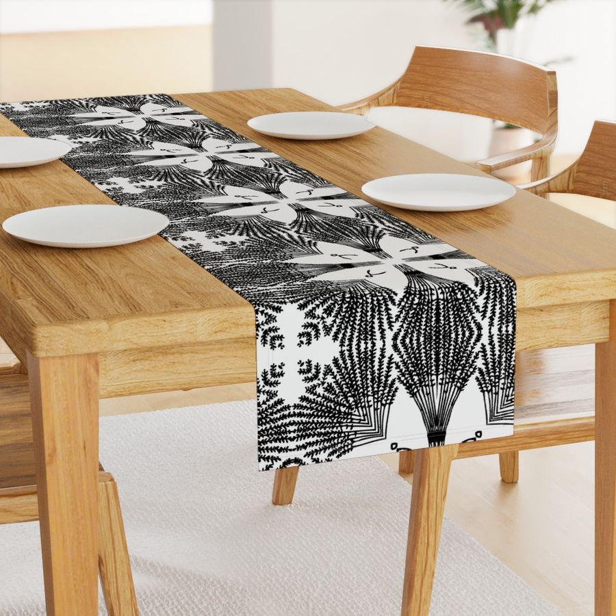 HOME_GOOD_TABLE_RUNNER