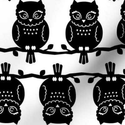 owl border in black & white