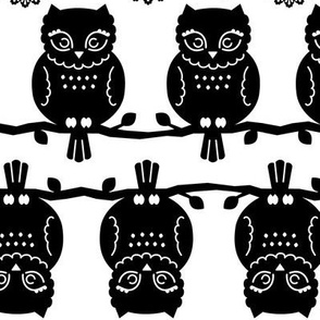 owl border in black & white