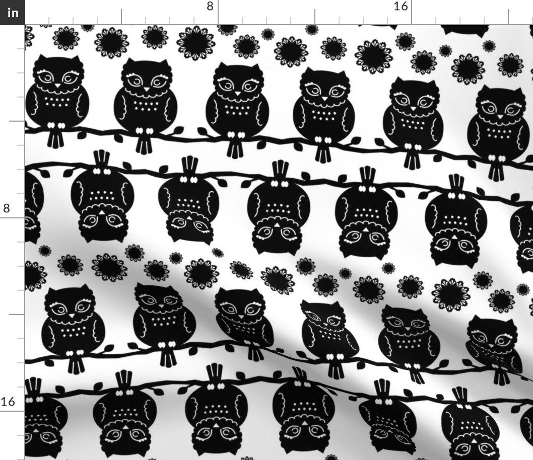 owl border in black & white