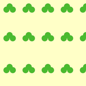 Clover_All_Over_-_leeaves_of_three