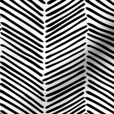 Freeform Arrows Large in black on white