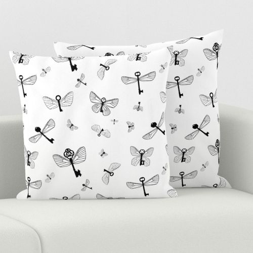 HOME_GOOD_SQUARE_THROW_PILLOW