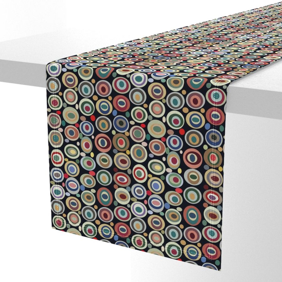 HOME_GOOD_TABLE_RUNNER