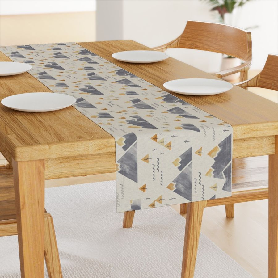 HOME_GOOD_TABLE_RUNNER